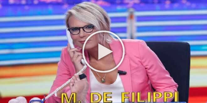 Striscia la Notizia: in arrivo la coppia Maria De Filippi – Sabrina Ferilli?