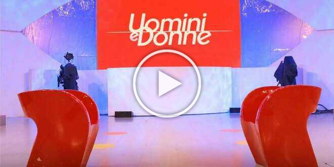 Uomini e Donne anticipazioni, famoso Tiktoker rifiuta il trono e spiega perché