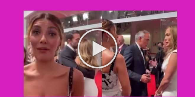 Venezia 78, Jennifer Lopez e Ben Affleck contestati: gaffe con Serena Rossi