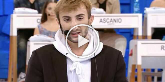 Verissimo, Ramon di Amici su Alessandra Celentano: “Mi adora”