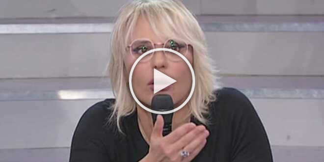 Uomini e Donne, volto storico continua la crociata contro il programma: “Caduto in basso”